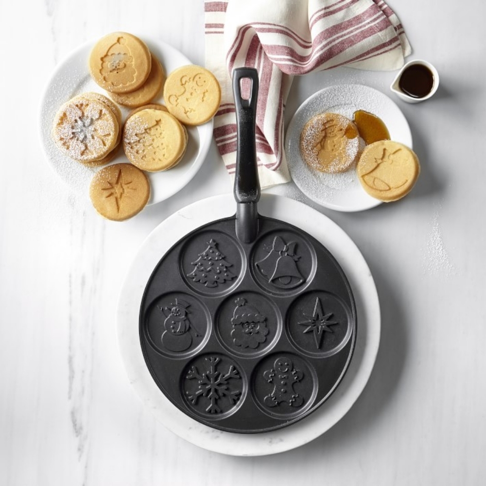 NwT Nordic Ware Nonstick Holiday Pancake Pan